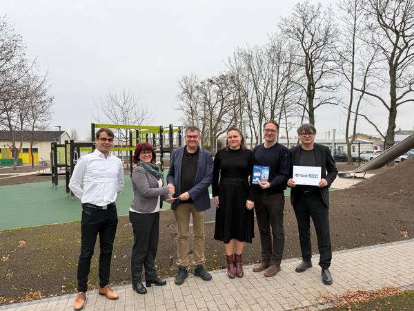 Christian Butzkies, Peggy Grünke, Sirko Scheffler, Elisabeth Weber, Martin Wolter, Martin K. Halliger  (v.l.) © brain-SCC GmbH