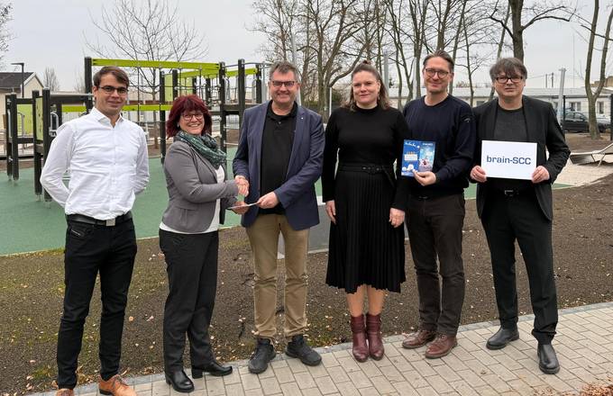Christian Butzkies, Peggy Grünke, Sirko Scheffler, Elisabeth Weber, Martin Wolter, Martin K. Halliger (v.l.) © brain-SCC GmbH Christian Butzkies, Peggy Grünke, Sirko Scheffler, Elisabeth Weber, Martin Wolter, Martin K. Halliger (v.l.)
