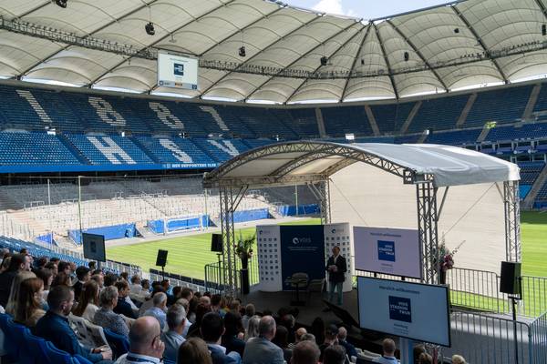 Jan Luther (Leiter Unternehmenskommunikation HSH Soft- und Hardware Vertriebs GmbH) eröffnet die Veranstaltung © HSH Soft- und Hardware Vertriebs GmbH