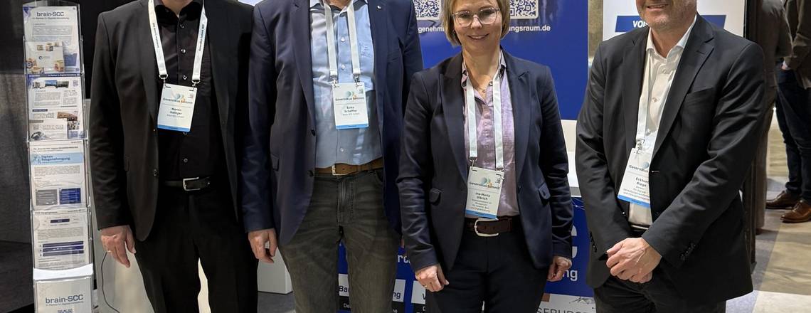 Martin K. Halliger (brain-SCC GmbH), Sirko Scheffler (Geschäftsführer brain-SCC GmbH), Ina-Maria Ulbrich (Staatssekretärin im Ministerium für Inneres, Bau und Digitalisierung MV, Vorsitzende IT-Planungsrat), Eckhard Riege (Berater für digitale Verwaltungstransformation und Changemenagement) v.l.