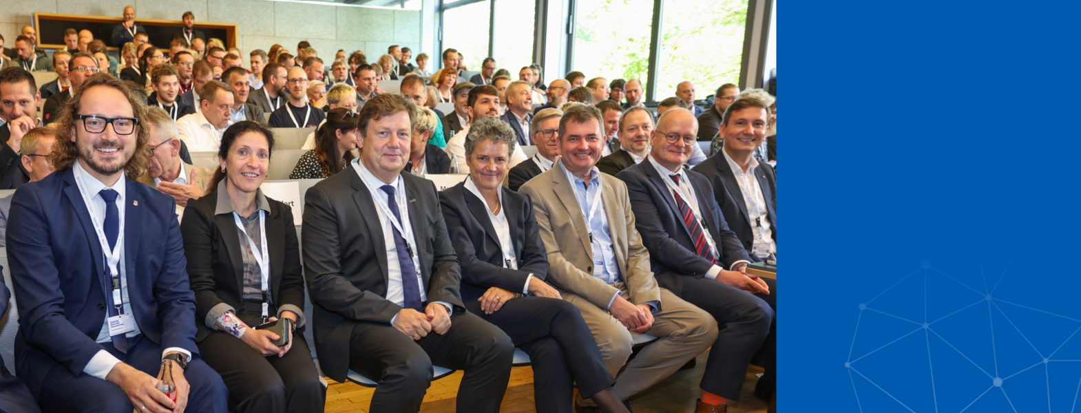 Oberbürgermeister Sebastian Müller-Bahr, Kathrin Schaper-Thoma (Geschäftsführerin Mitz GmbH), Prof. Dr. Markus Krabbes (Rektor Hochschule Merseburg), Ministerin Dr. Lydia Hüskens, Sirko Scheffler (Geschäftsführer brain-SCC GmbH), Staatssekretär Bernd Schlömer, Sven Czekalla (MdL) (1. Reihe v.l.)