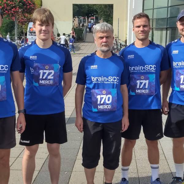 Unser Team beim Benefizlauf Merseburg auf der Klia-Platte in Merseburg
