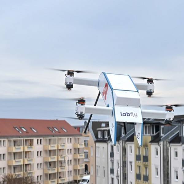 Erster  Drohnenflug zur Medikamentenlieferung unter Realbedingungen im Rahmen des Projektes PalliDrohne &copy; Thomas Altmann