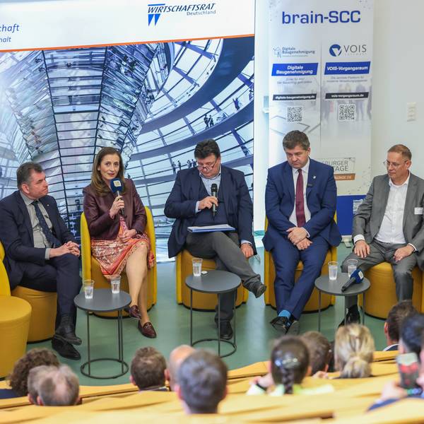 Podiumsdiskussion „Wirtschaft“ &copy; Vincent Grätsch