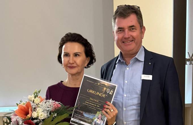 Elena Herzel (Geschäftsführerin der EWG), Dr. Sirko Scheffler (Geschäftsführer der brain-SCC GmbH) v.l. Elena Herzel (Geschäftsführerin der EWG), Dr. Sirko Scheffler (Geschäftsführer der brain-SCC GmbH) v.l.
